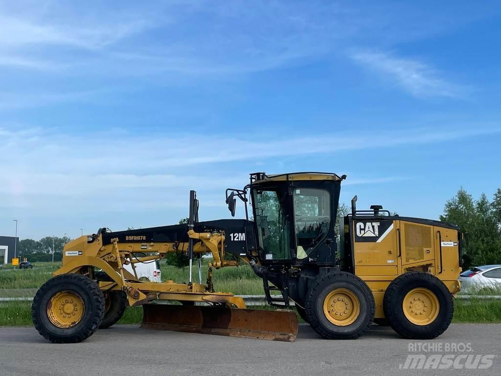 CAT 12M Грейдери