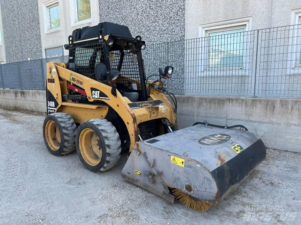 CAT 248 B HF-XPS Мини товарачи
