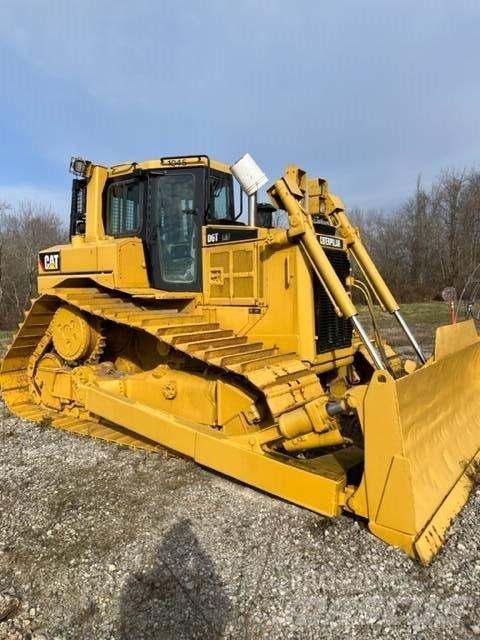 CAT D 6 T LGP Верижни булдозери
