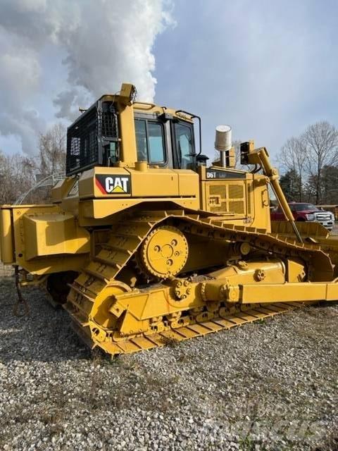 CAT D 6 T LGP Верижни булдозери
