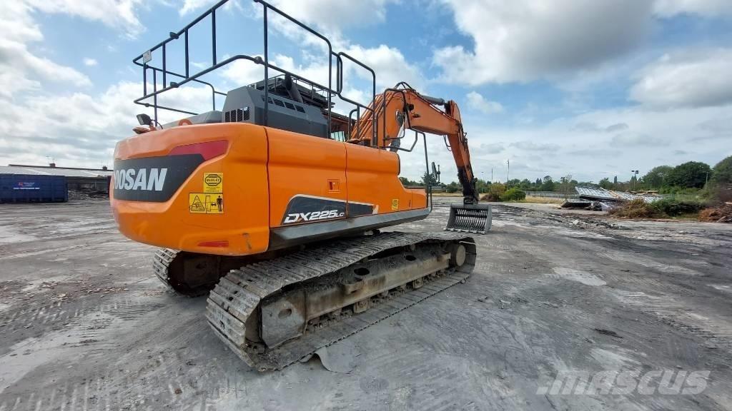 Doosan DX 225 LC Верижен екскаватор