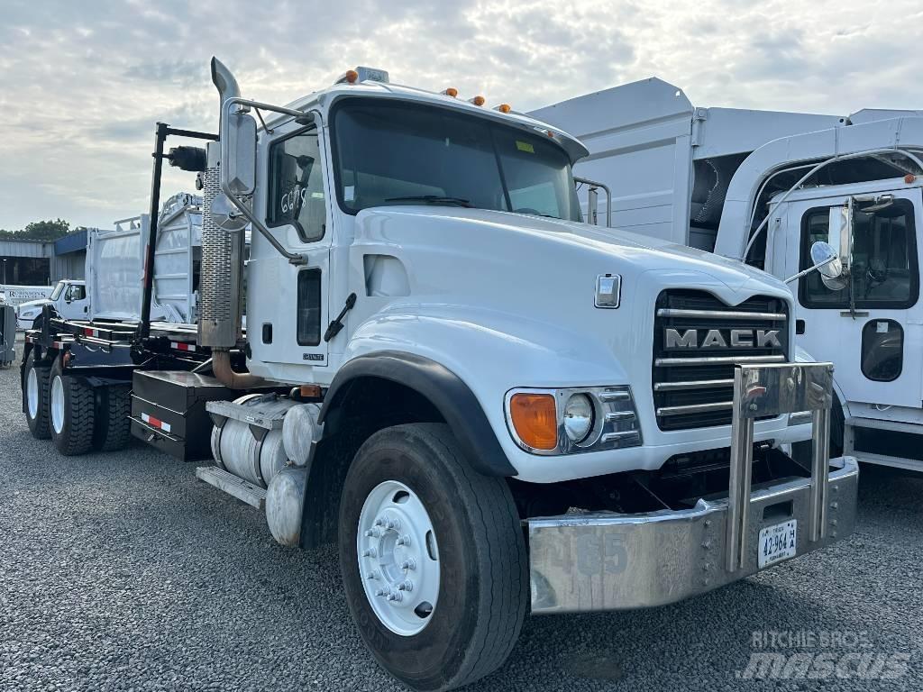Mack CV 713 Разглобяеми надстойки