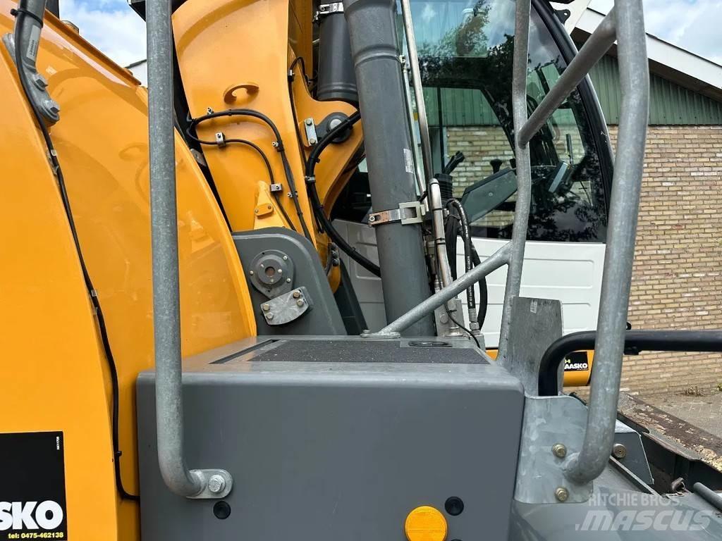 Liebherr A914 Колесни екскаватори
