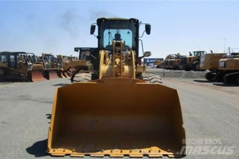 CAT 930K Колесни товарачи