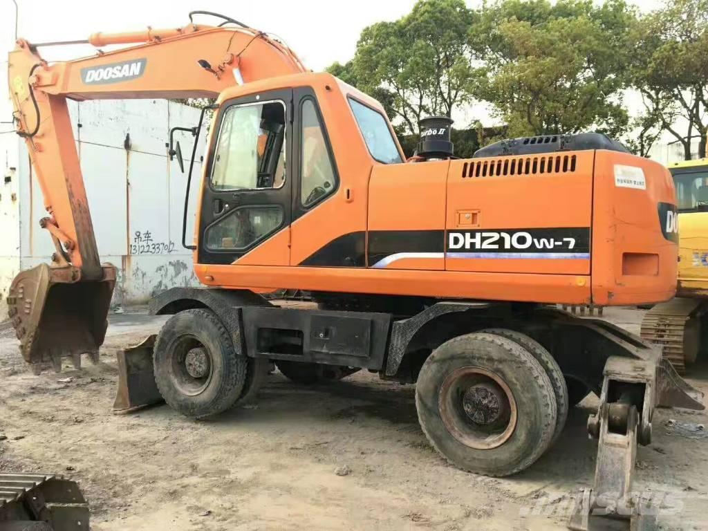 Doosan DH210W-7 Колесни екскаватори