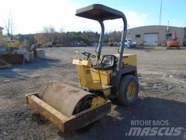 Bomag BW 124 D Еднобарабанни ролки
