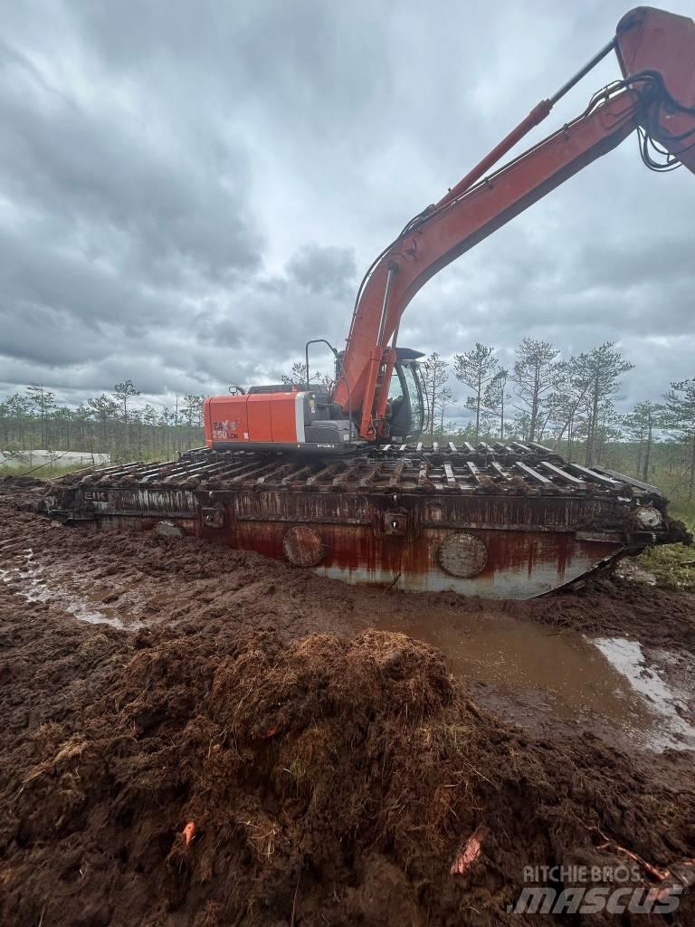 Hitachi 250 Багери амфибии