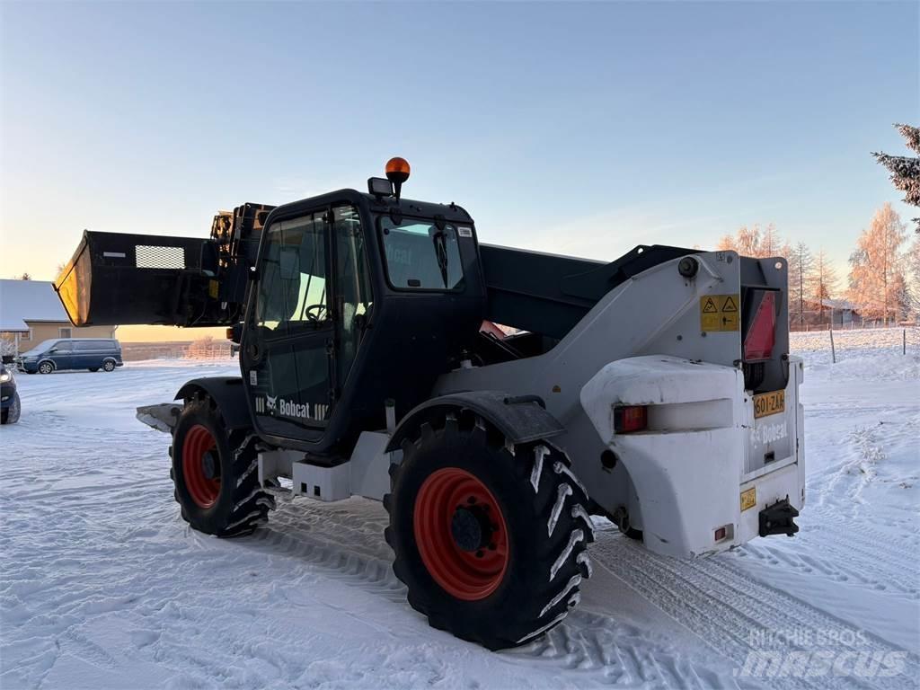 Bobcat T40170 Телескопични товарачи