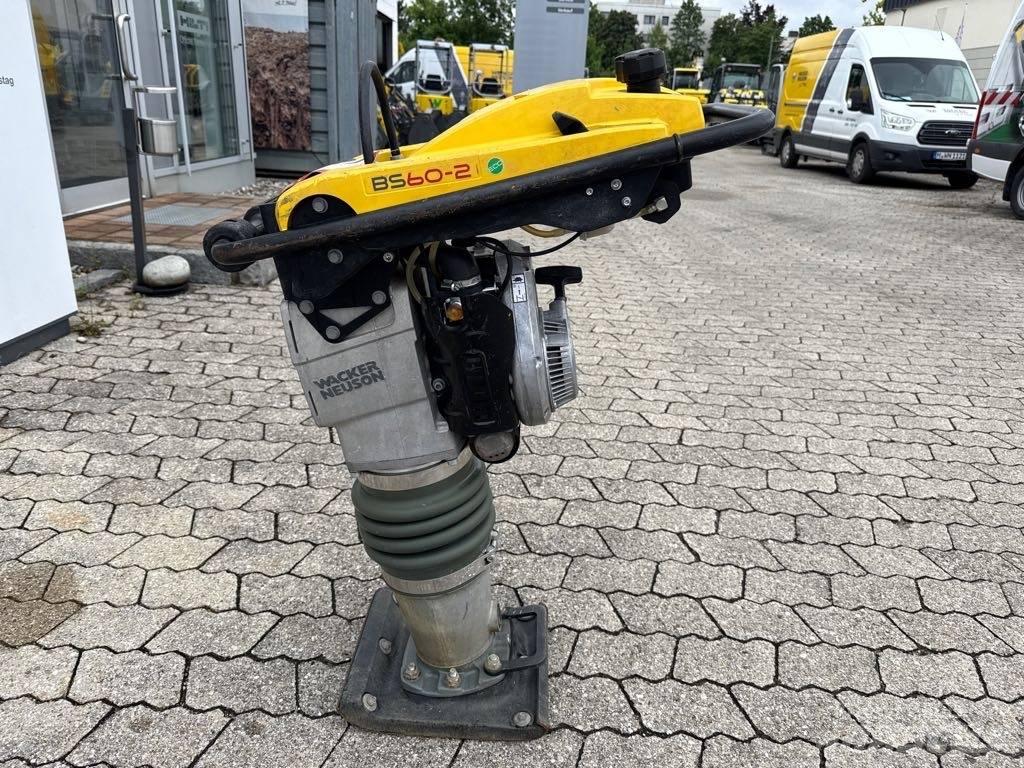 Wacker Neuson BS60-2 Пробки
