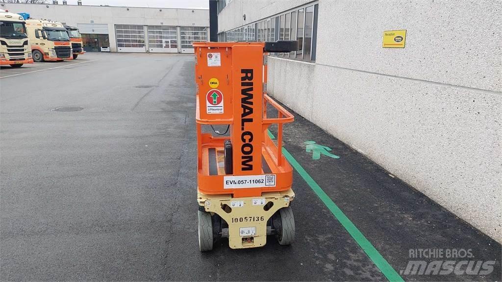 JLG 1230ES Други вишки и платформи