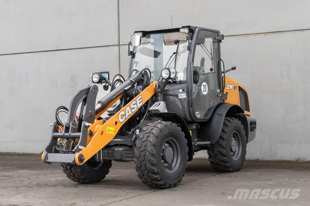 CASE 21 F Колесни товарачи