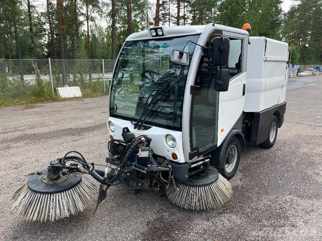 Bucher 2020XL Автоматични метачки с четки