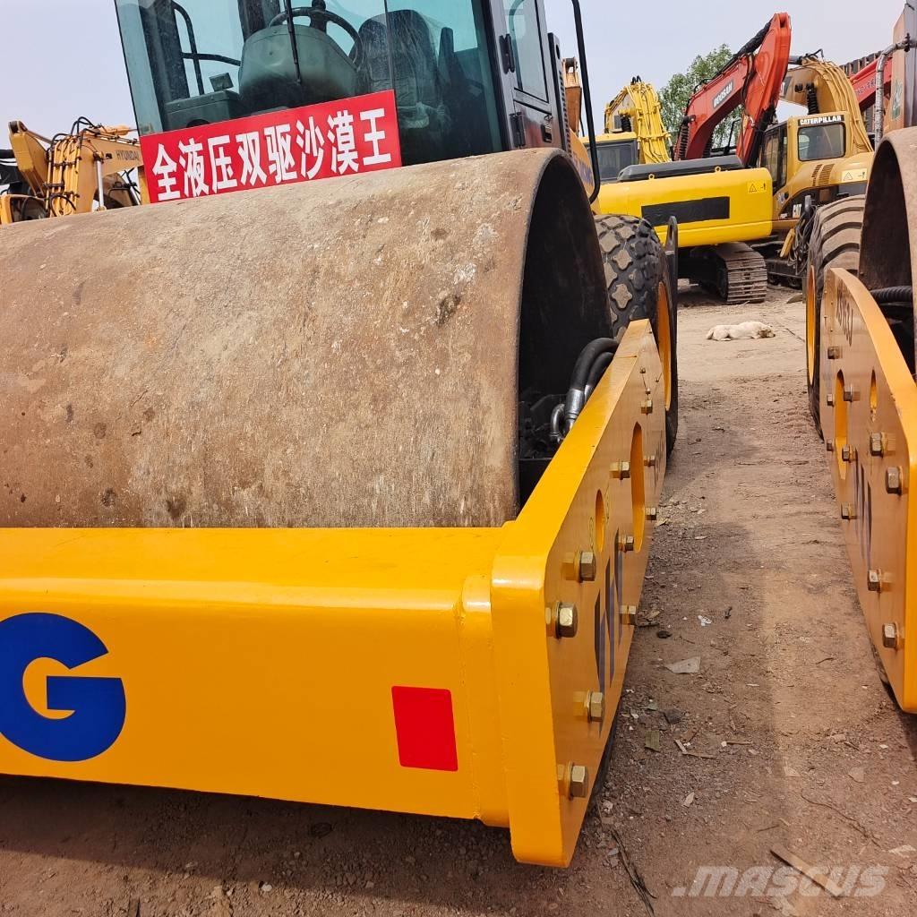 XCMG XS 143J Верижен екскаватор