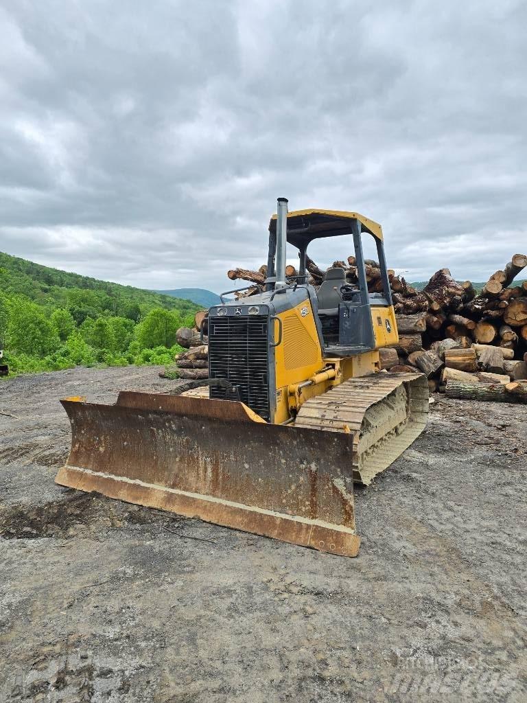 DEERE 450J Верижни булдозери
