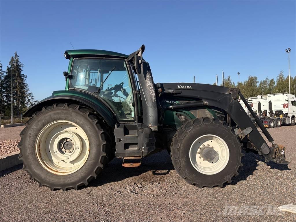 Valtra T234 Direct Трактори