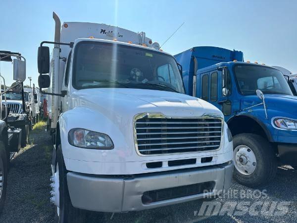 Freightliner M2 Камиони за отпадъци