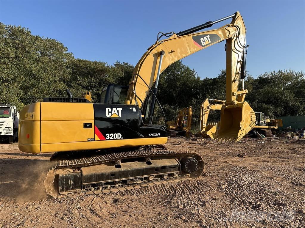 CAT 320DL Верижен екскаватор