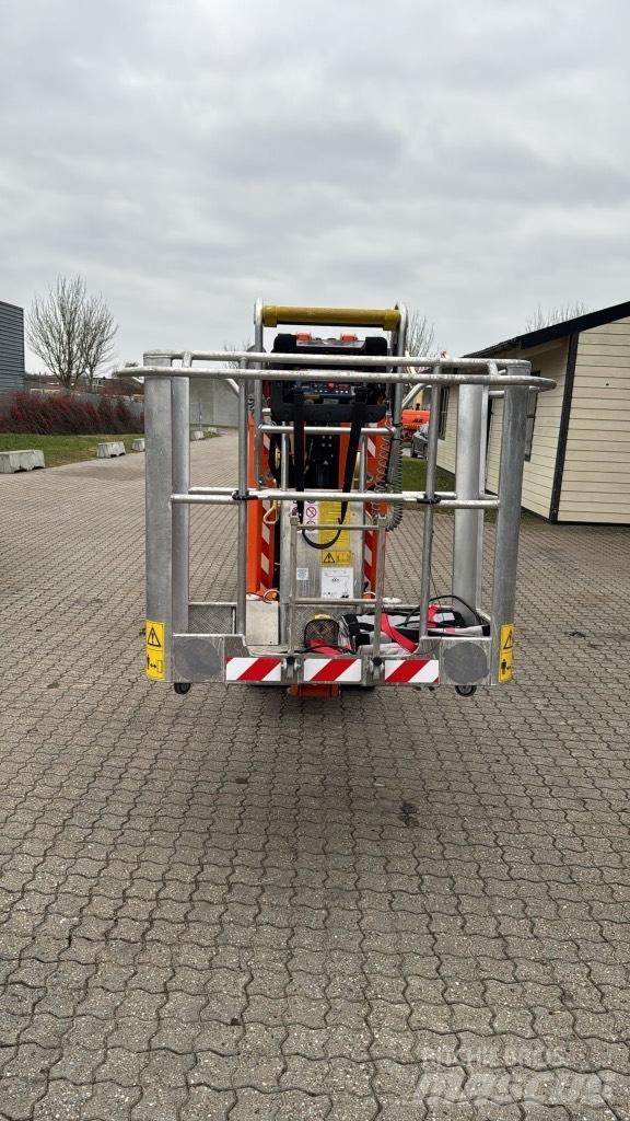 JLG X 20 J Plus Съчленени стрелови подемници