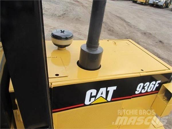 CAT 936 F Колесни товарачи