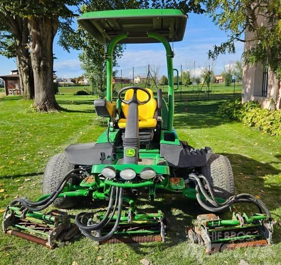 John Deere 7500 A Косачки за Fairway