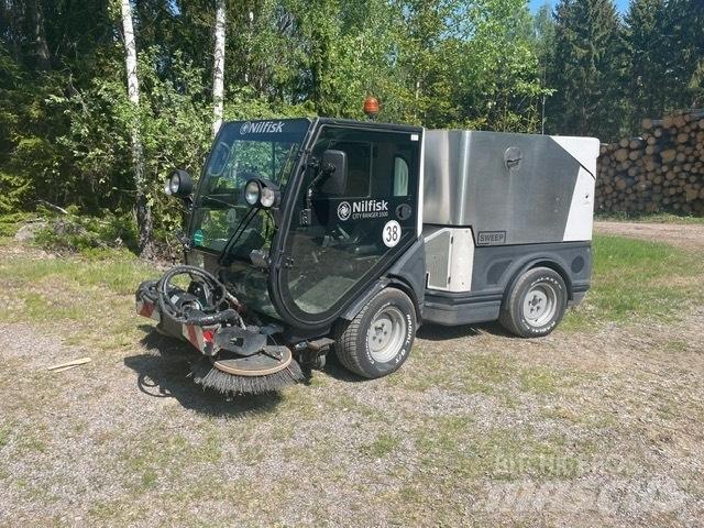Nilfisk CR 3500 Автоматични метачки с четки