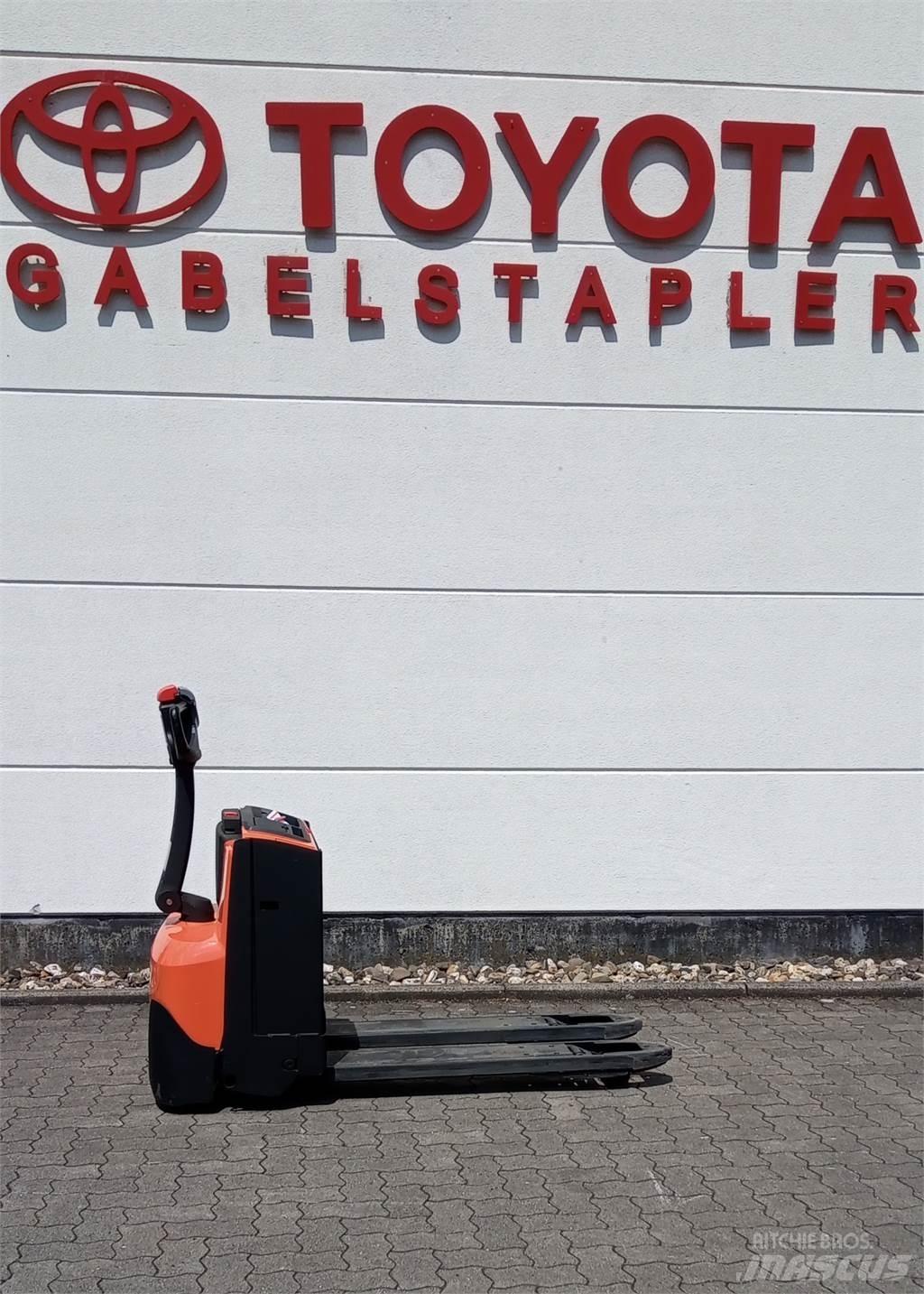 Toyota LWE 160 Нископовдигач
