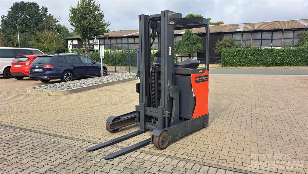 Linde R14B Ретрак/ Високоповдигач с изместване на вилката напред