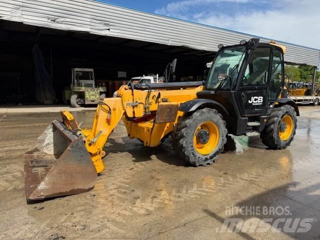 JCB 540-140 Телескопични товарачи