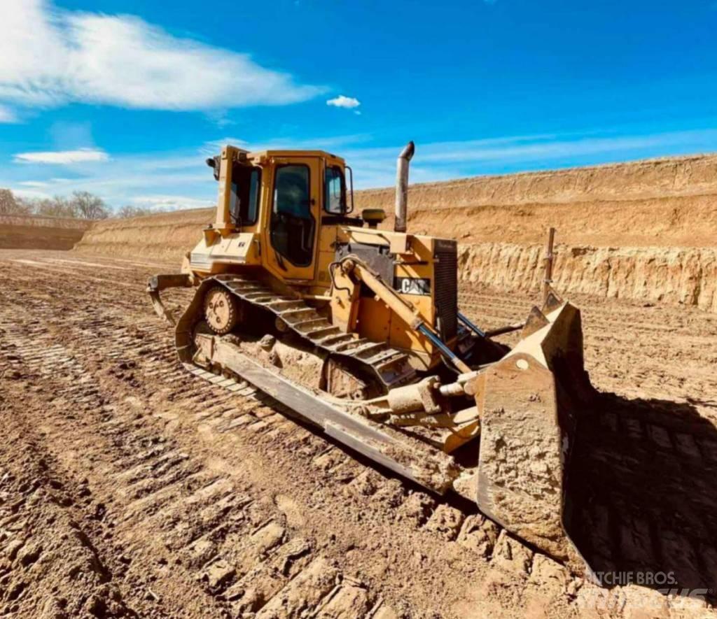 CAT D 5 H Верижни булдозери
