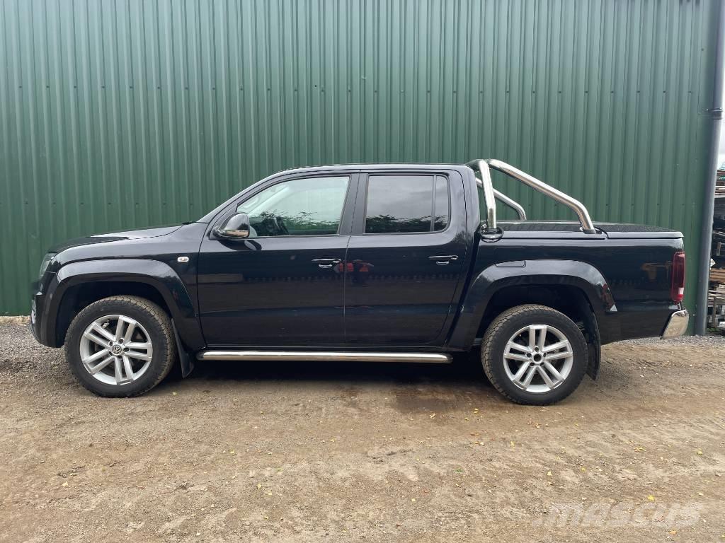 Volkswagen Amarok Пикапи