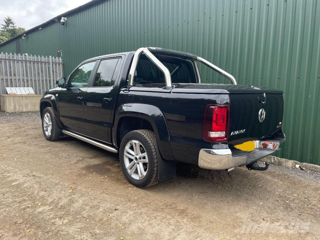 Volkswagen Amarok Пикапи