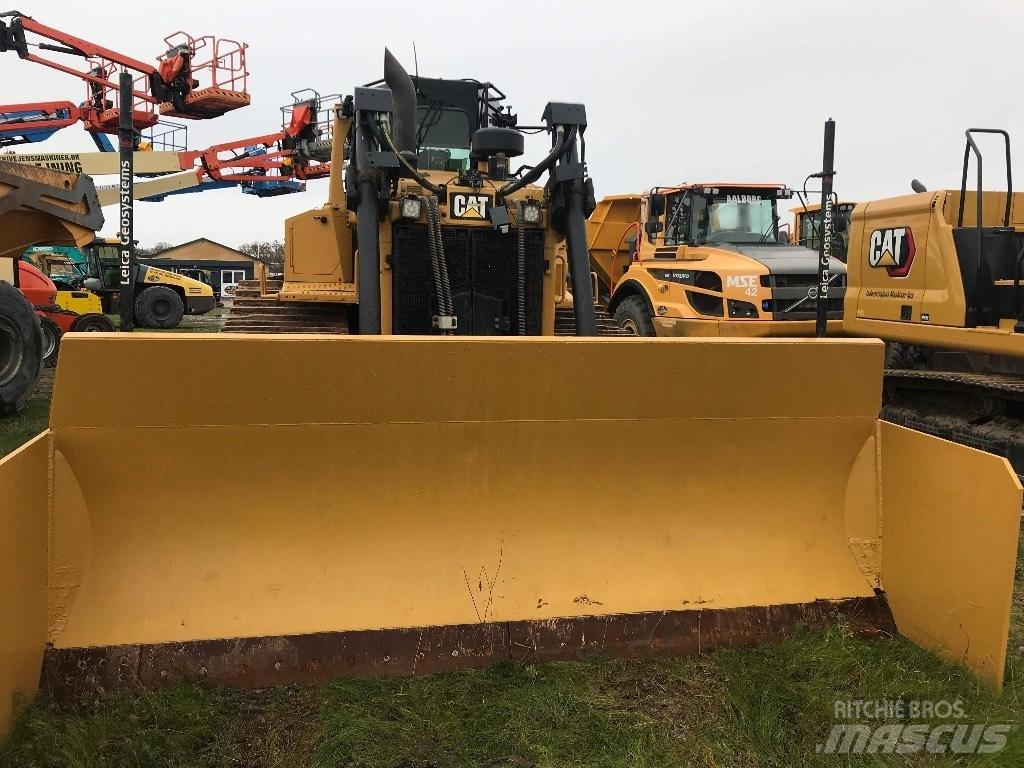 CAT D 6 T LGP D6T Верижни булдозери
