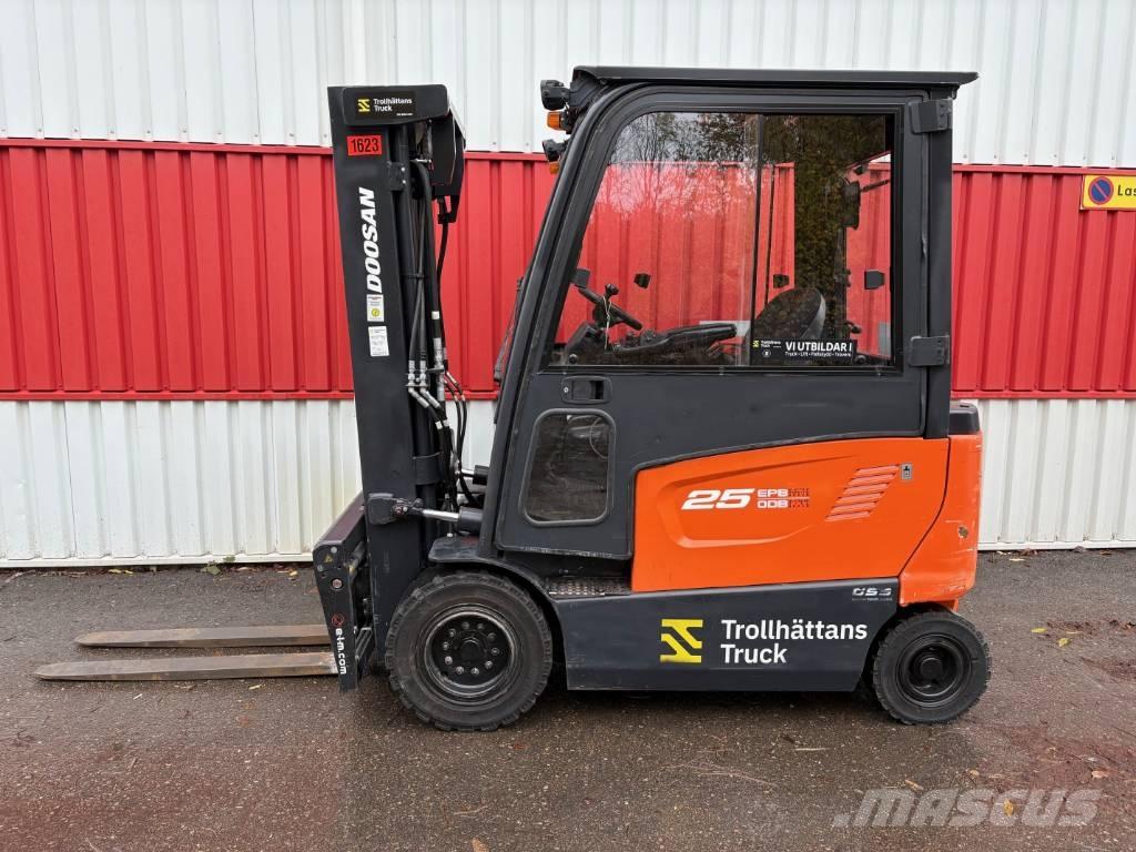 Doosan B 25 X-7 Електрически вилични кари-повдигачи