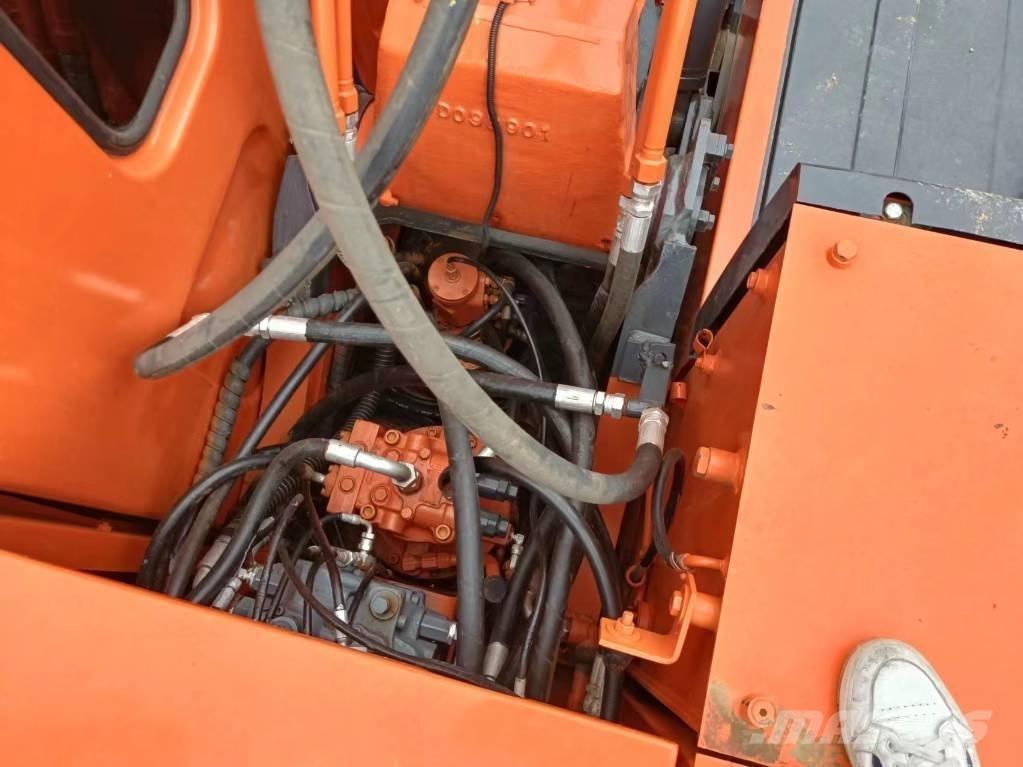 Doosan 150 W Колесни екскаватори