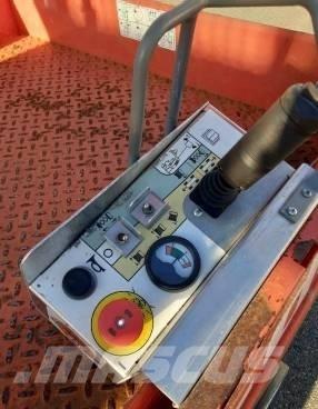 SkyJack SJ III 4626 Ножични работни платформи