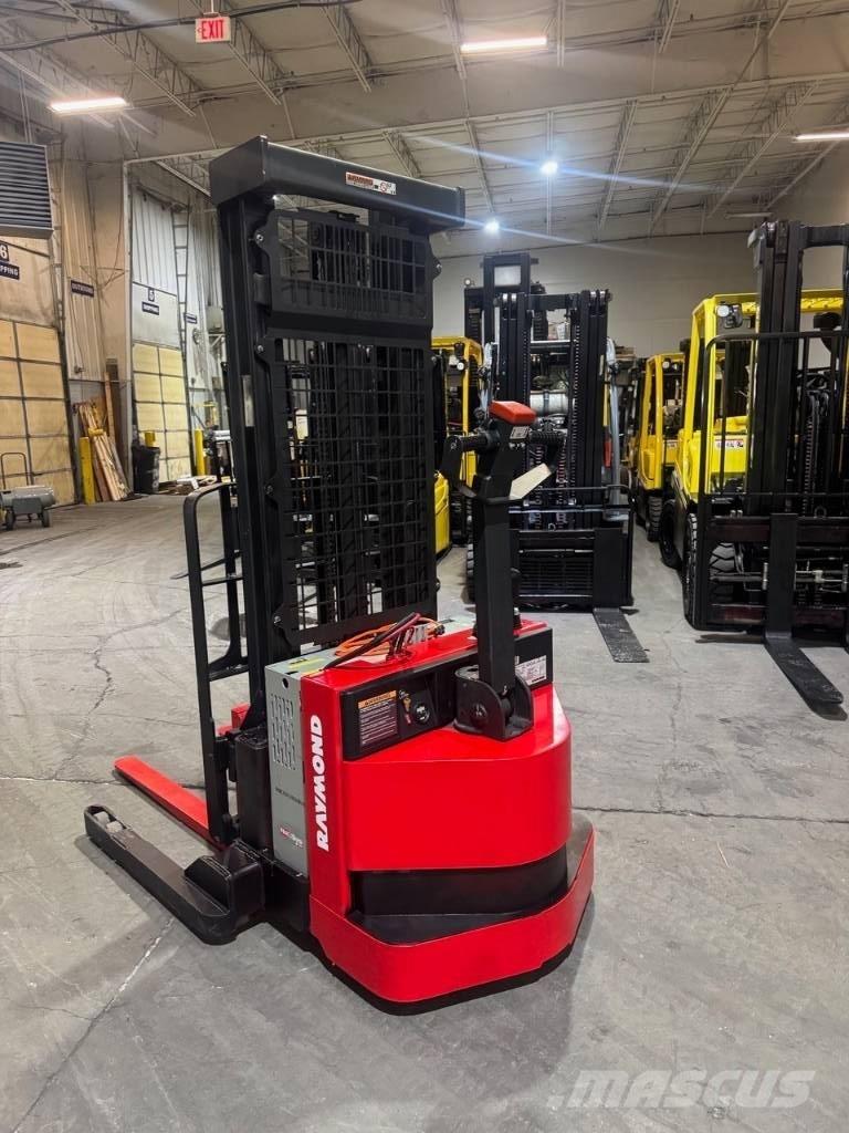 Raymond RSS40 Самоходни товарачи