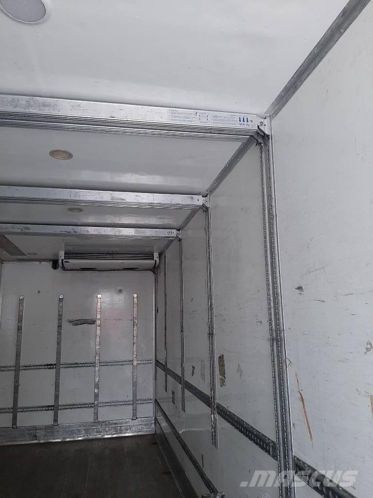  EL-Kori Umpikori Фургони
