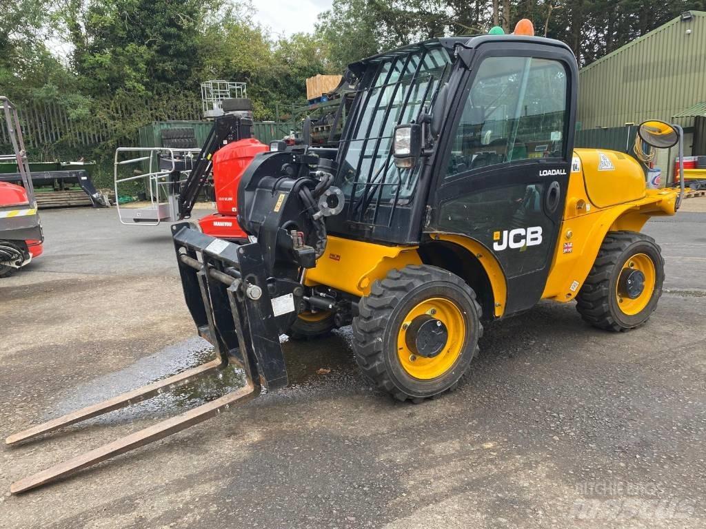 JCB 520-40 Телескопични товарачи