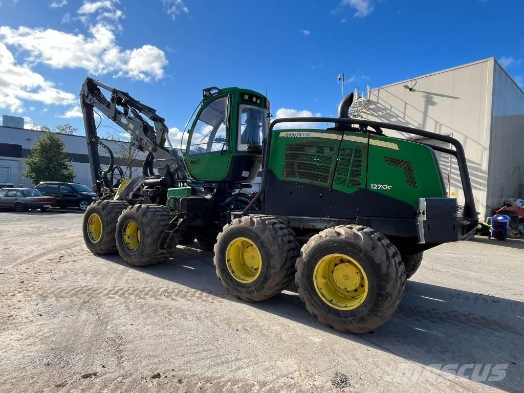 John Deere 1270G 8W Харвестери