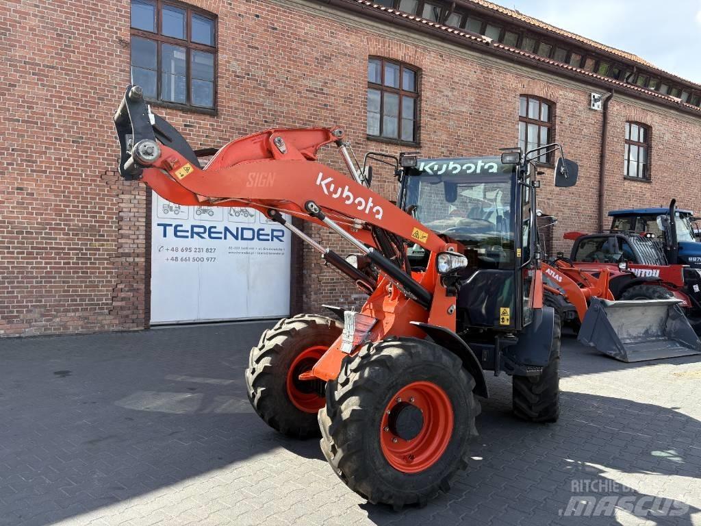 Kubota R 082 Колесни товарачи