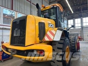 JCB 427 ZX T4 Товарач със заден ексватор