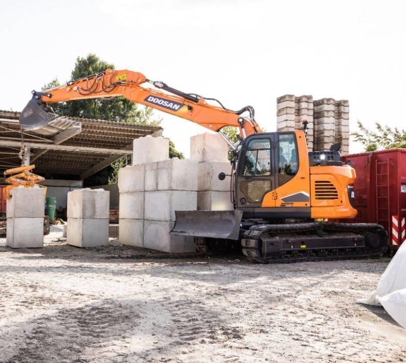 Develon DX140LCR-7 Верижен екскаватор