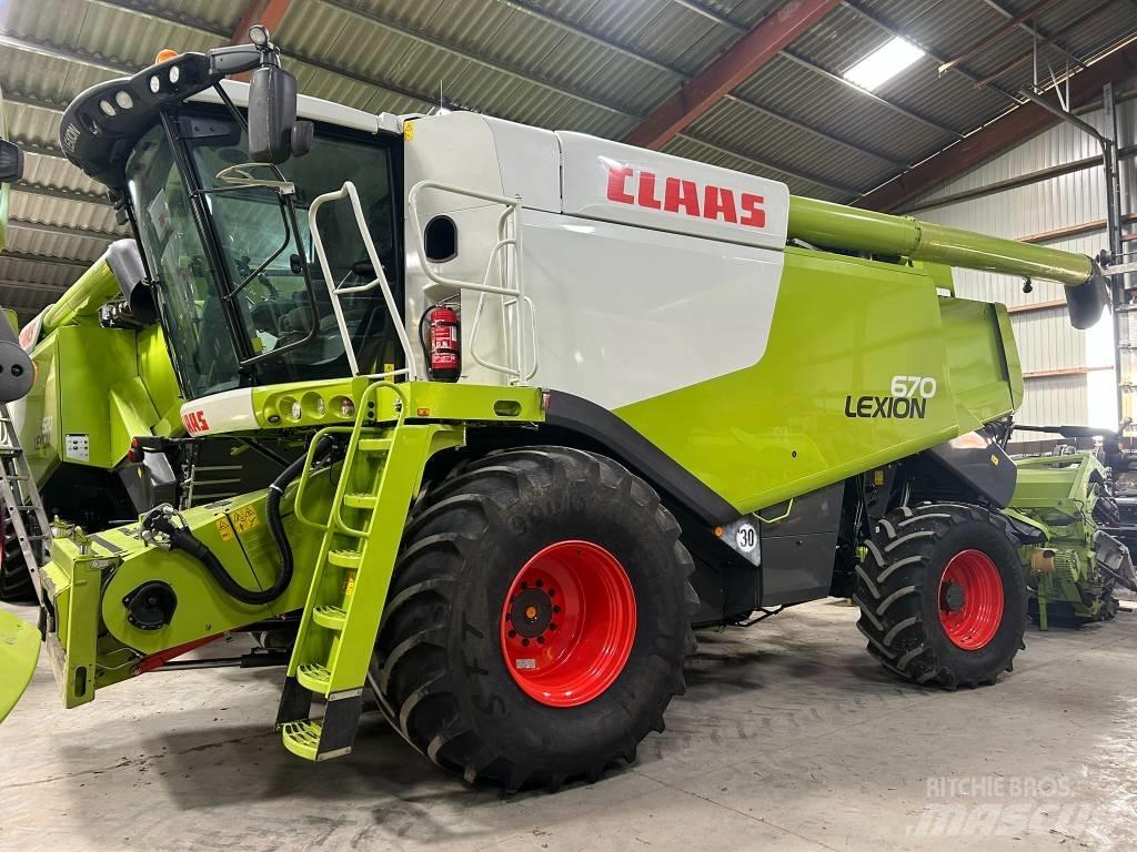 CLAAS Lexion 670 4x4 Комбайни