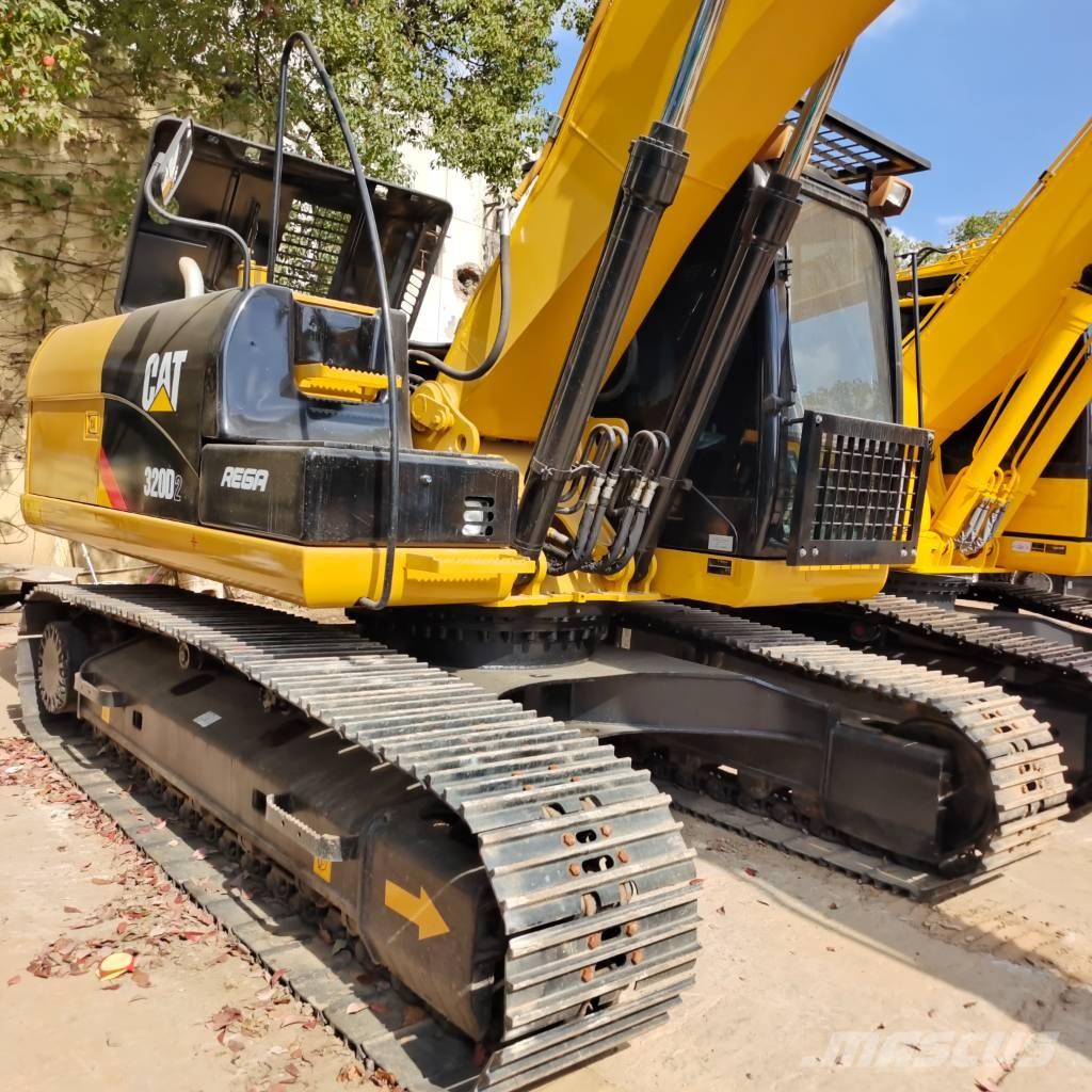 CAT 320D2 Верижен екскаватор