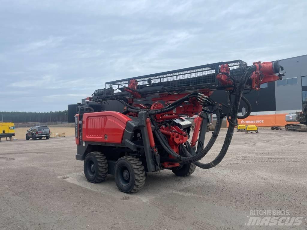 Sandvik DC300Ri Апаратура за повърхностна редова сеидба