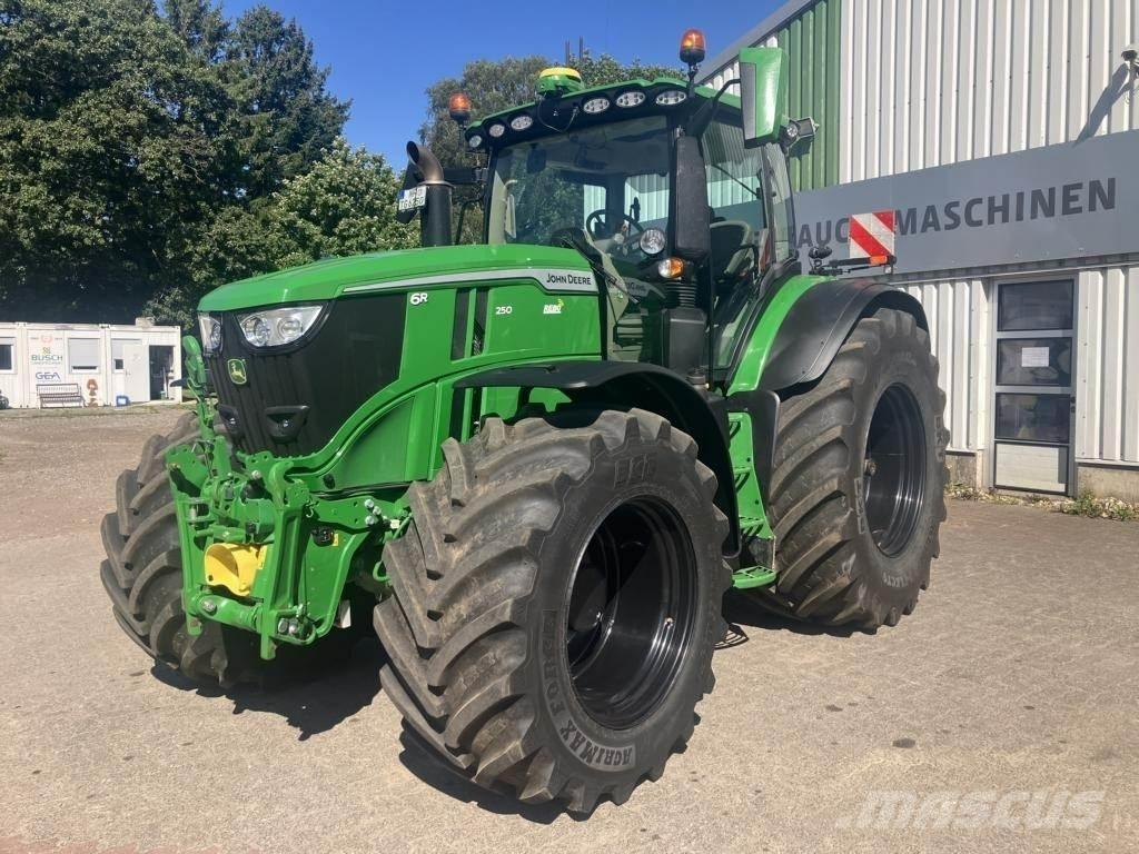 John Deere 6R250 Трактори