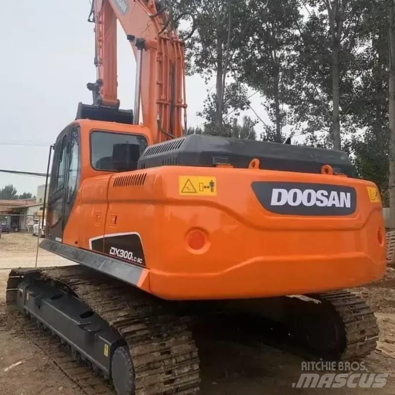 Doosan DX 300 Верижен екскаватор