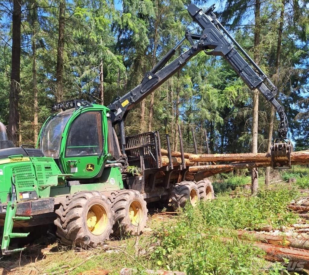 John Deere 1210 G Форуардери