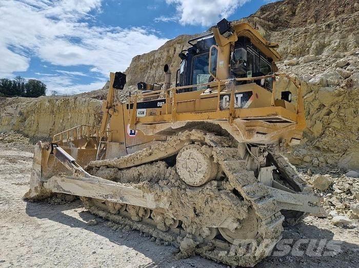 CAT D8T Верижни булдозери
