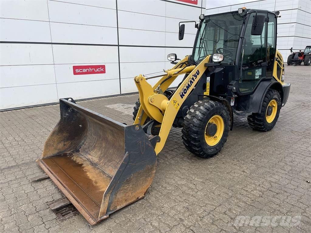 Komatsu WA70M-8EO Многофункционални товарачи